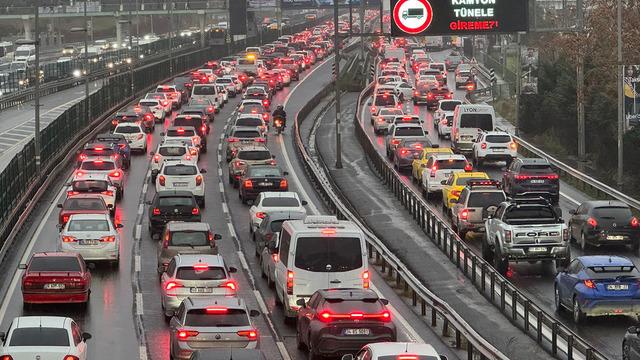 İstanbul'da trafik yoğunluğu! 