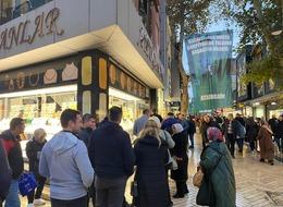 Yer: Kocaeli! Kuyumcu altını öyle bir fiyata vermeye başladı ki vatandaşlar akın etti: "Altını adeta bedava veriyorlar"