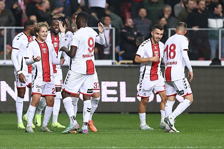 Dünyaca ünlü site, Süper Lig’in zirvesini ve küme düşenleri açıkladı! Çarpıcı tahminler... G2