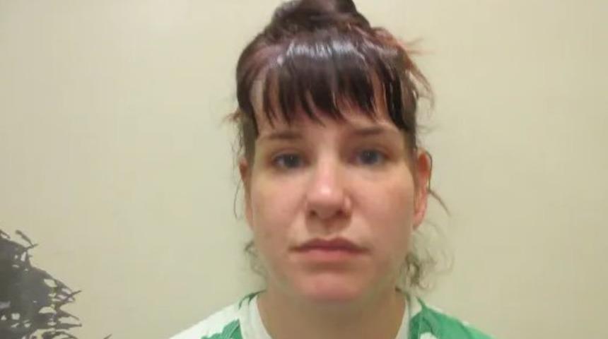 Ortaokulda skandal! Öğretmen öğrencilerine birliktelik karşılığında para teklif etti... Olayı öğrenen veliler ayaklandı