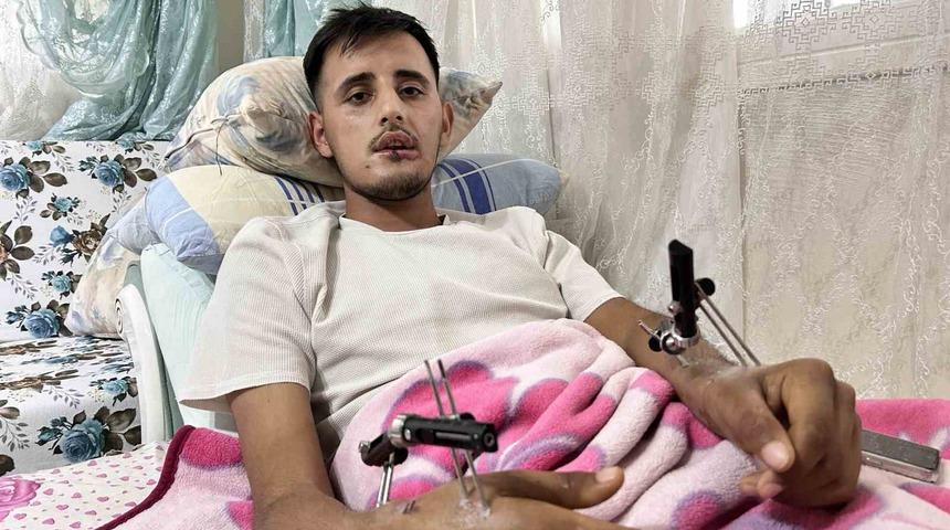 En mutlu günlerine bir hafta vardı... Düğün davetiyesi dağıtan damat, kabusu yaşadı