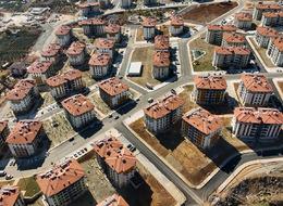 Deprem bölgesinde konut teslimi devam ediyor! Murat Kurum: 'Hiçbir şeyimiz eksik kalmadı'