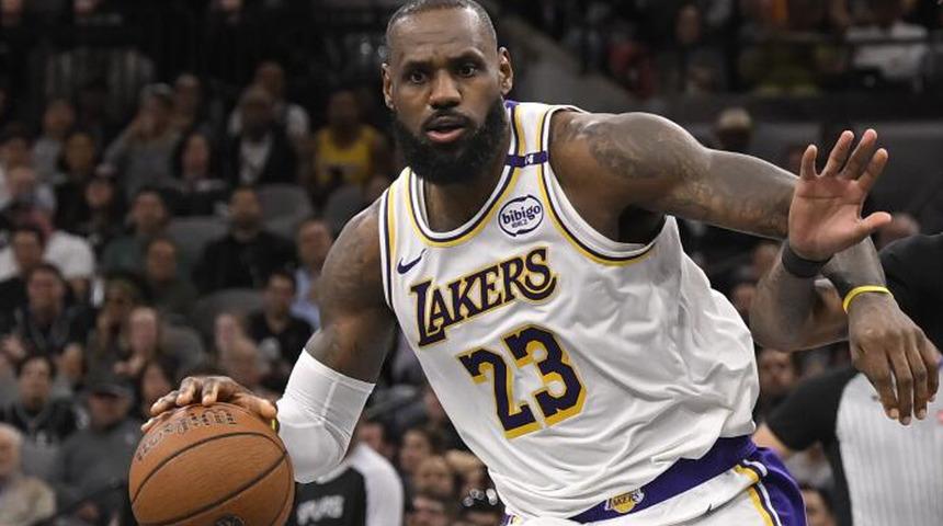 NBA'de Lakers'tan üst üste 5. galibiyet