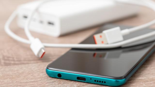 Telefonun şarj yeri nasıl temizlenir? Telefon şarj yeri temizleme