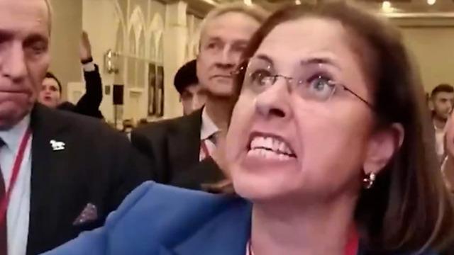 Demokrat Parti kongresinde gergin anlar! Zehir zemberek sözler kullandı: Cemal Enginyurt ve Salih Uzun bugün istifa edecek