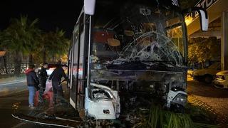 Antalya'da tur otobüsü ile çarpışan otomobilin sürücüsü öldü