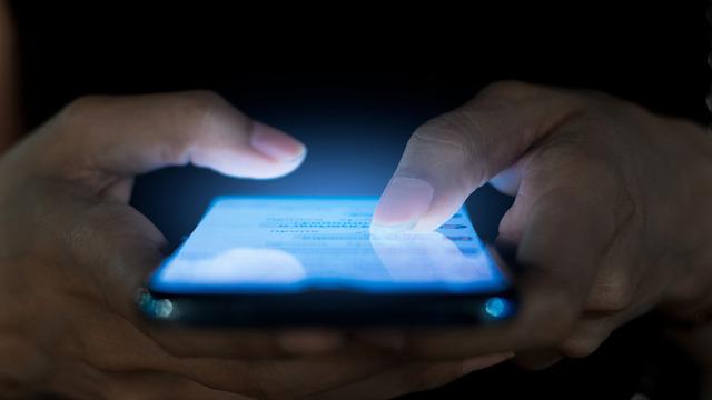 Uyandığında 650 bin TL borcu, 3 kredi kartı vardı! Profesör falan dinlemediler, adına kredi çekip dolandırdılar... Dijital bankacılıkta büyük tuzak