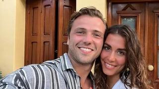 Teşkilat'ın yıldızı Tolga Sarıtaş'tan itiraf! Eşi Zeynep Mayruk'la ilgili o detayı anlattı! 'Kulağıma eğilip...'