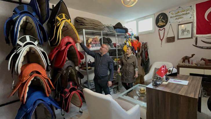 "İLK BAŞTA UFAK DİKİŞ MAKİNEMLE BAŞLADIM"