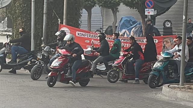 Araba alamayınca motora yöneldiler! Yakıt neredeyse hiç yakmıyor sadece 'kokluyor' Adana'da trafikte araba kalmadı  