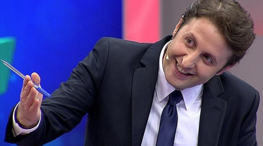 İlker Ayrık yıllar sonra açıkladı: Oyunda dansözün göğsü açıldı RTÜK affetmedi: Çok büyük bir paraydı