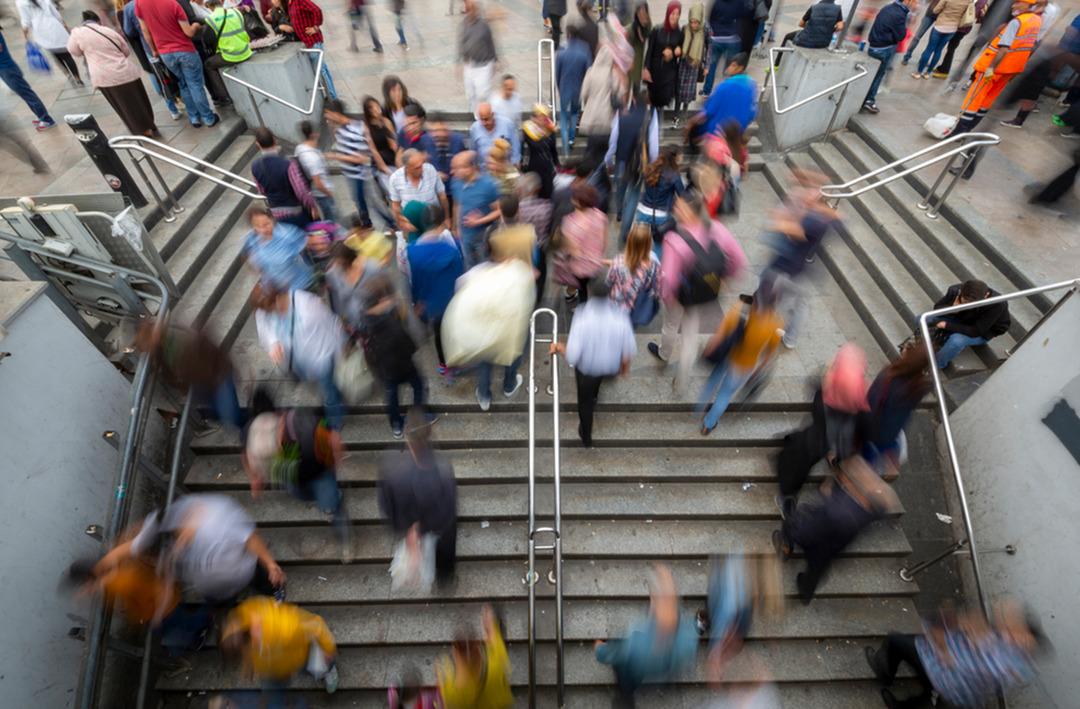 D&uuml;nyanın g&ouml;z&uuml; asgari &uuml;crette! Deutsche Bank'tan sonra Morgan Stanley'de a&ccedil;ıkladı! İşte 2025 yılında olası maaş beklentisi