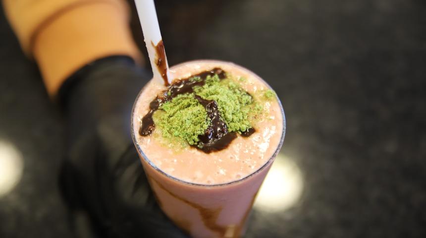 Trende ayak uydurdular: Gaziantep’in meşhur içeceği atom Dubai çikolatası ile harmanlandı