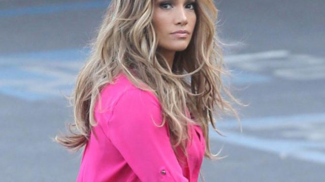 Jennifer Lopez'in Pembe Tutkusu