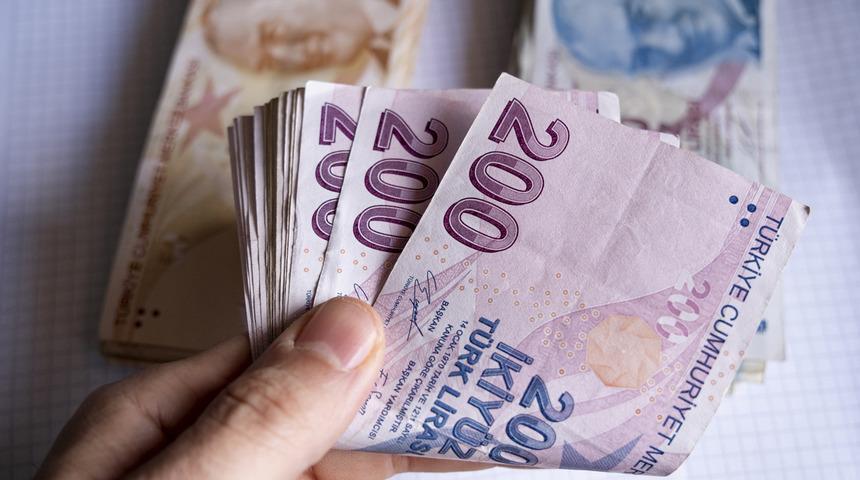 Emekli ve memurları üzecek 'zam' çıkışı! 'Maalesef' diyerek 2025 kapılarını kapattı 'Refah payı artık 2026 yılına...'