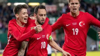 Hakan Çalhanoğlu, yarın oynanacak Karadağ maçı öncesi kötü haberi kendi ağzıyla verdi!