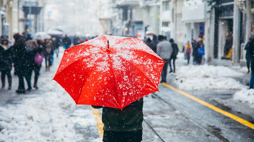 'Lapa lapa kar! Sürprizleri seversin İstanbul' Hava ulaşımı bile durabilir, çok kuvvetli geliyor! Bu tarihe dikkat