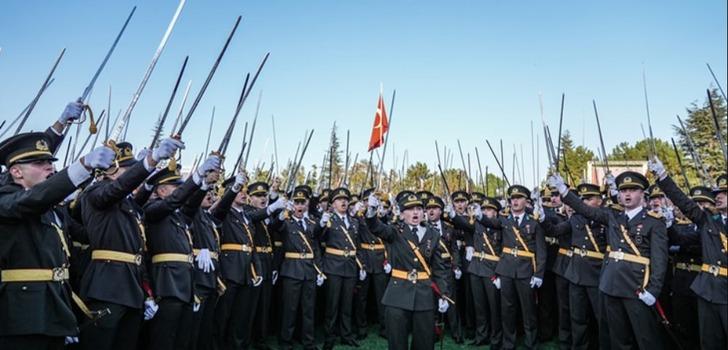 Teğmenlerin yemin töreni sonrası TSK’dan ihraç sürecini nasıl değerlendiriyorsunuz? 