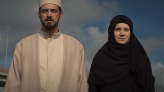 Cüneyt geri döndü, Zeynep'le nikah kıydı! Kızıl Goncalar son bölümüyle sosyal medyaya damga vurdu! O sahne tepki çekti 'Çok leşlik gördüm ama...'