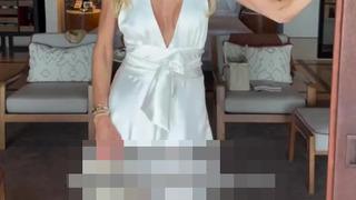 Yaşına kimseyi inandıramıyor! 55 yaşındaki sosyal medya fenomeni Sue Giers, giyim tarzıyla yine gündem yarattı: Şeffaf bodyler giyiyorum