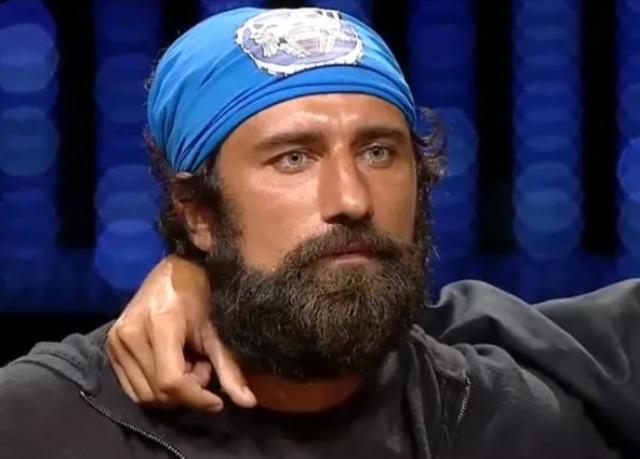 Mehmet Ali Erbil ve Serdar Ortaç'tan sonra sıra ona geldi! Survivor Yasin Obuz hakkında yakalama kararı... Yurt dışından paylaşıyor