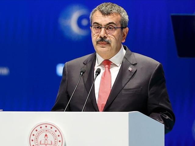 Zorunlu eğitimde değişikliğe gidiliyor! Rapor oluşturuldu: "Kabine'de Erdoğan'a sunacağız"