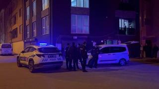 Eskişehir'de komşuların temizlik kavgası kanlı bitti! 68 yaşındaki adam, 13 yaşındaki çocuğu karnından bıçakladı