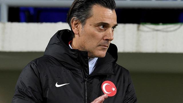 Karadağ yenilgisi sonrası gelen soru Vincenzo Montella'yı adeta küplere bindirdi! Zemini eleştirdi, hatasını kabul etti