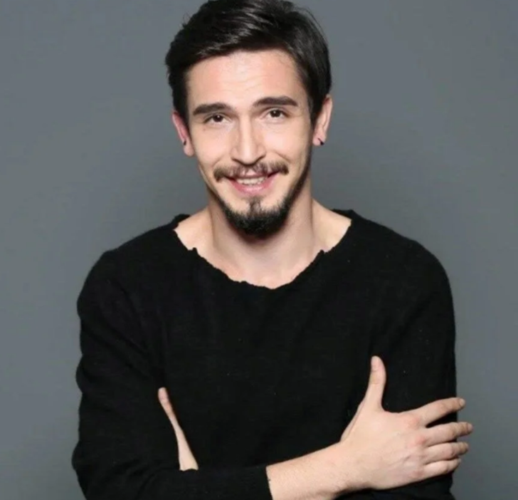 Ahmet Melih Yılmaz cinsiyet değiştirince iş vermediler! Şoke eden açıklama ve anne itirafı G4