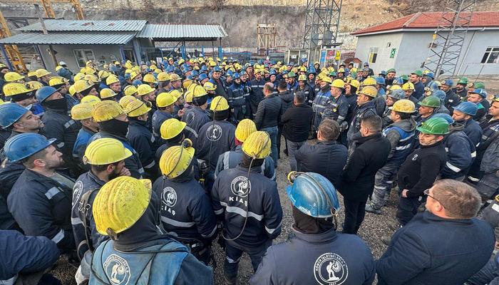 500 madenci kendini yerin altına kapattı! Özelleştirmeye tepki: 'Karar geri çekilmeli'