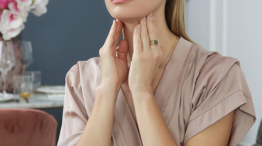 Lenf bezi iltihabı nedir, belirtileri nelerdir? Lenf bezi iltihabı neden olur?