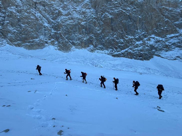 İkiz kız kardeşlerden iki boyunca haber alınamadı! Köşe bucak arandılar, Kayseri Valisi güzel haberi duyurdu G3