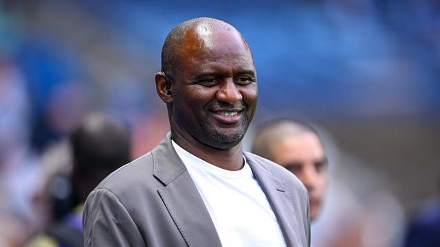 İtalya Serie A ekibi Genoa'nın yeni teknik direktörü Patrick Vieira oldu