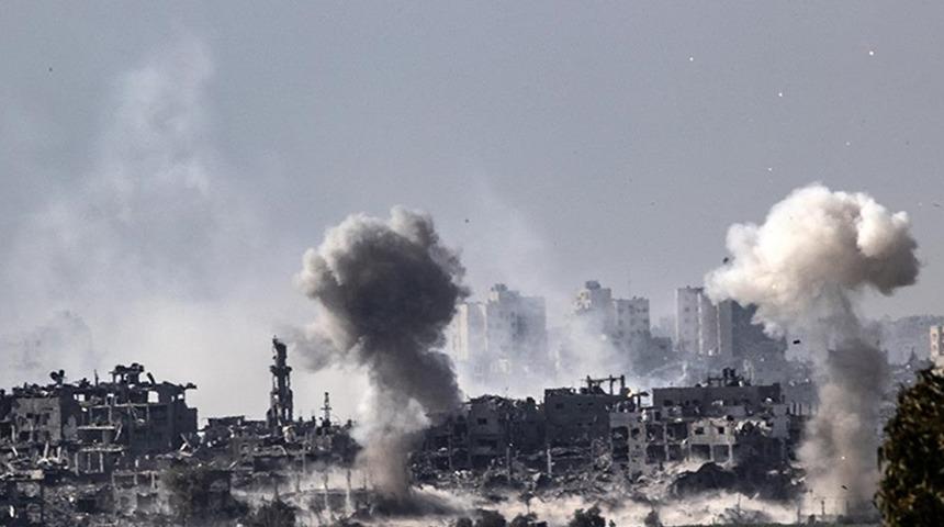 İsrail, Suriye'yi vurdu! 36 ölü, 50 yaralı