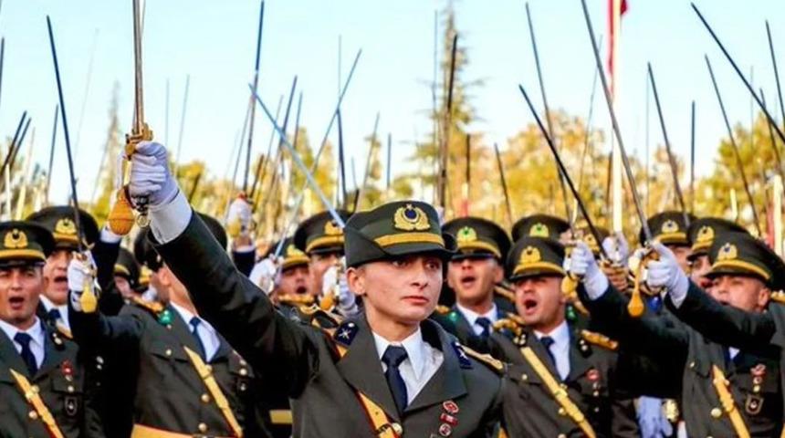 MSB'den ihracı istenen teğmenlerle ilgili yeni açıklama! Atatürk'ün sözünü hatırlattı: Emir-komuta hiçe sayıldı