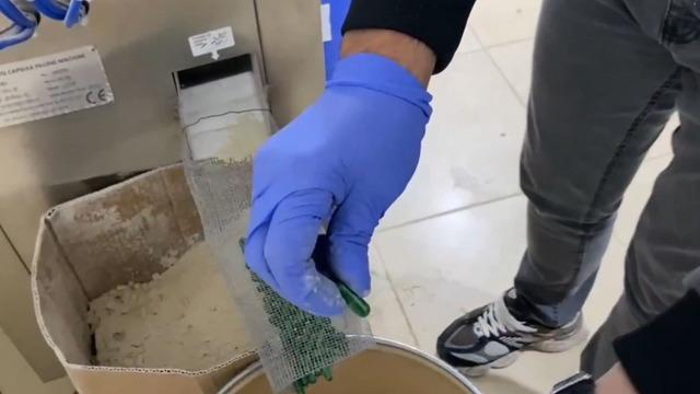 İstanbul'da dev uyuşturucu operasyonu! Bir seferde ele geçirilen en yüksek miktar: Tam 34 milyon 270 bin adet!