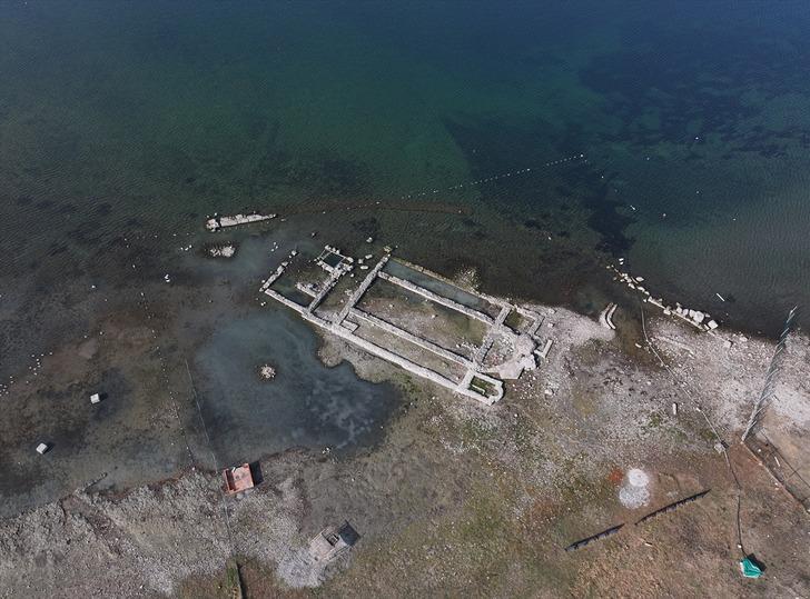 Türkiye'nin en büyükleri arasında 5.'ydi... Son 15 yılda git gide çekildi, gemi yanaşan liman suyun metrelerce gerisinde kaldı! G3