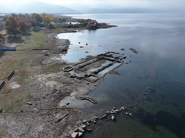 Türkiye'nin en büyükleri arasında 5.'ydi... Son 15 yılda git gide çekildi, gemi yanaşan liman suyun metrelerce gerisinde kaldı! G4