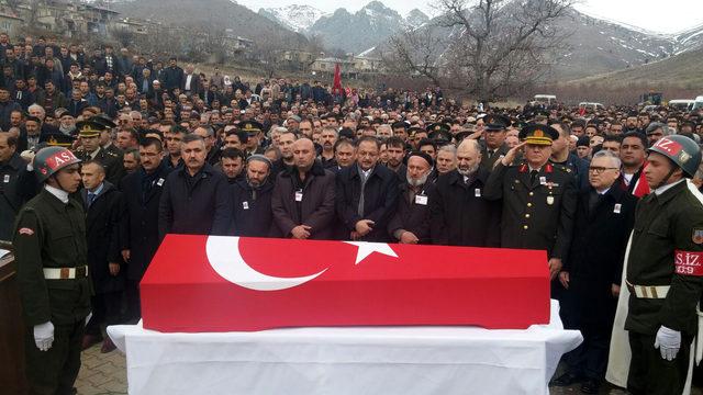 Hakkari şehidi, memleketi Niğde'ye uğurlandı (2)