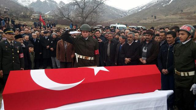 Hakkari şehidi, memleketi Niğde'ye uğurlandı (2)