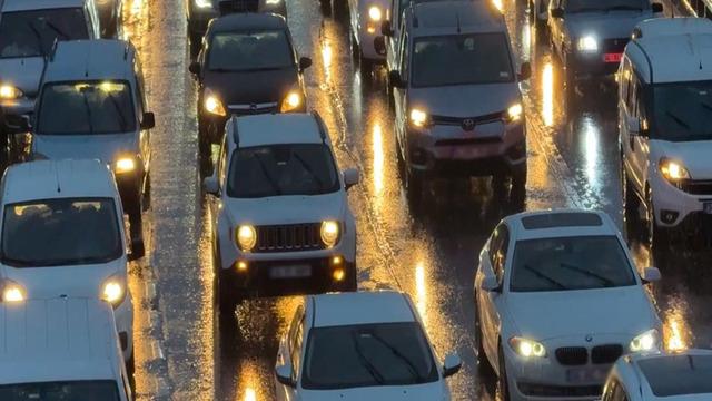 İstanbul'da trafik durma noktasına geldi! 