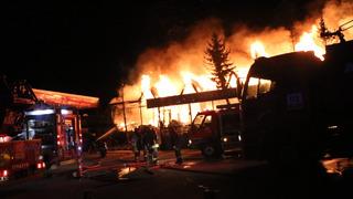 Elektrik sobası faciaya neden oldu; restoran alevler içinde kaldı! Yangında acı haber geldi