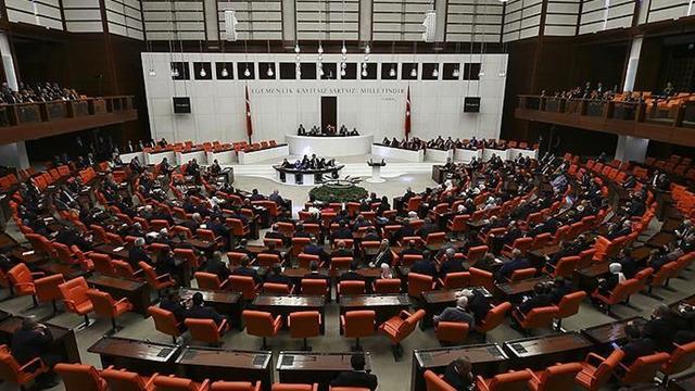 TBMM'de kabul edilerek yasalaştı! Cezalar artırıldı, yetkisiz çakar kullanımı ve ateşli silahlar...