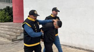 'Erkekseniz beni alın' deyip küfürler yağdırdı! Polisler de böyle tutukladı