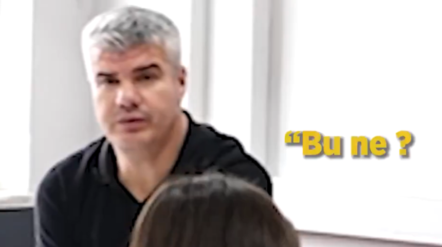 Düzce'de öğretmene öğrencilerinden unutulmayacak sürpriz! Sosyal medyada gündem oldu