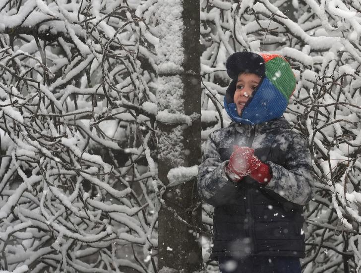 İSTANBUL'DA KAR SÜRPRİZİ |Bu kadarını kimse beklemiyordu... Lapa lapa yağdı! Deniz ve hava trafiği felç G3