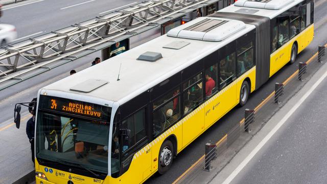 Otobüs, minibüs, taksilerde yüz tanıma sistemi... Bakan Uraloğlu duyurdu! Ulaşımda yeni dönem 2025'te başlıyor