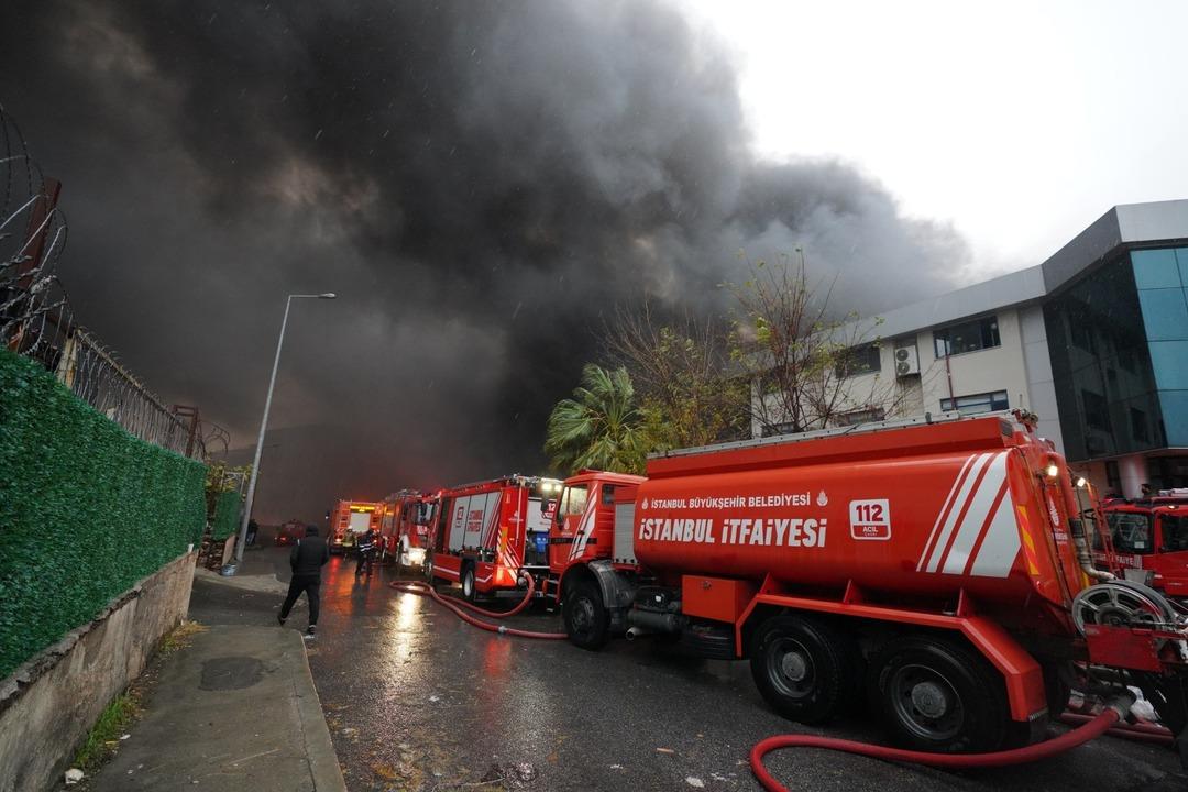 ISTANBUL---BEYLIKDUZUNDEKI-FABRIKA-YANG_435294_128358