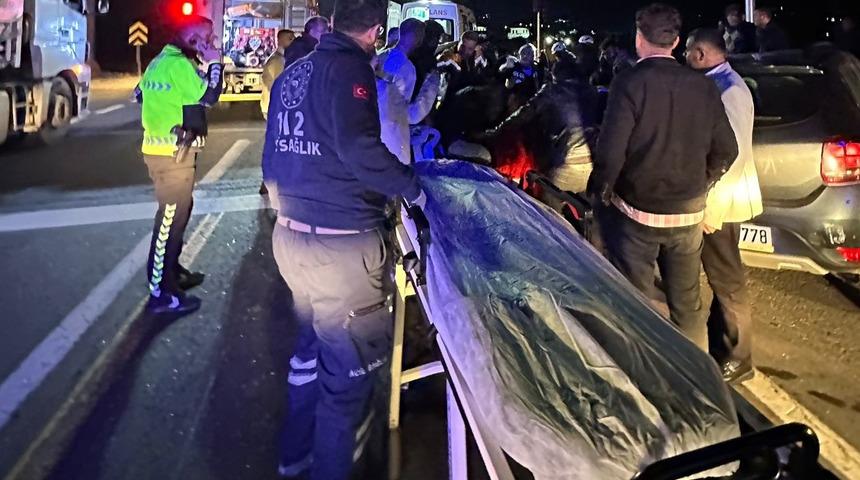 Bakan Kacır'ın konvoyunda kaza! Milli Yol Partili isim hayatını kaybetti; 2'si polis 6 kişi yaralandı