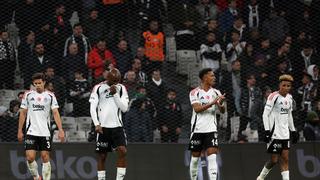 Beşiktaş kazanmayı unuttu! Göztepe'ye 2-0'dan maç verdi... Süper Lig'deki üç puan hasreti 4 maça çıktı! 